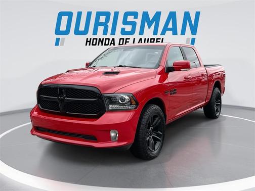 2018 RAM 1500 Night Crew Cab 4x4 5'7' Box