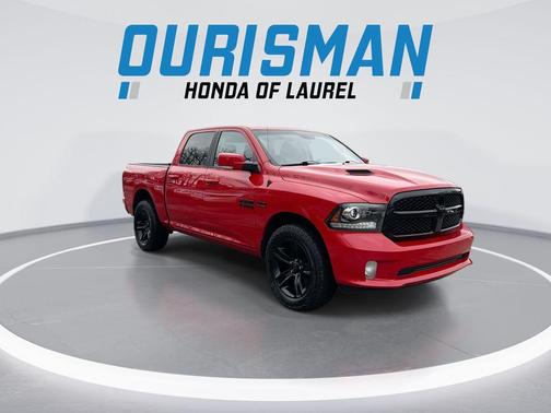 2018 RAM 1500 Night Crew Cab 4x4 5'7' Box