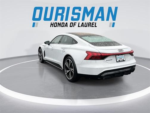 2023 Audi e-tron GT Premium Plus quattro