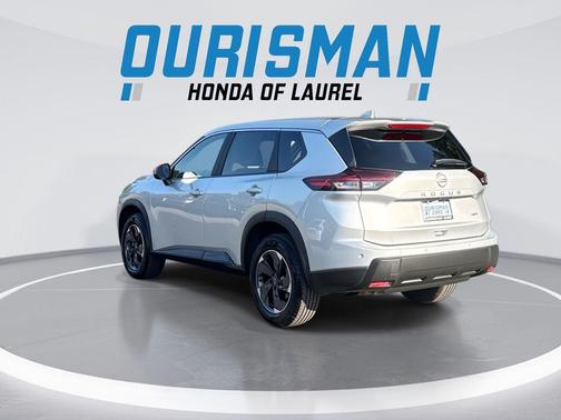 Brilliant Silver Metallic 2025 Nissan Rogue SV