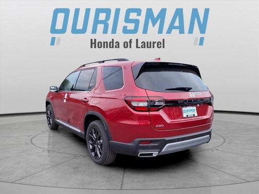 2025 Honda Pilot Touring 8-Passenger