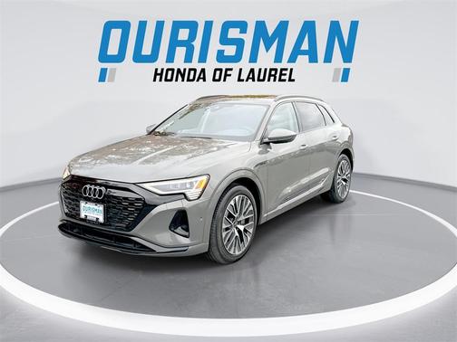 2024 Audi Q8 e-tron Premium Plus