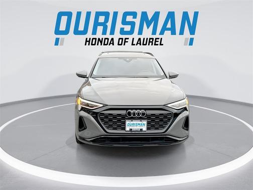 2024 Audi Q8 e-tron Premium Plus