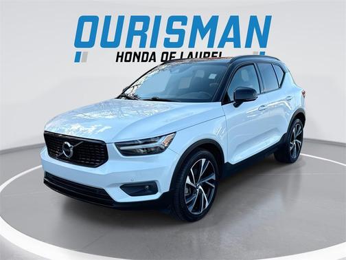 2021 Volvo XC40 T5 R-Design