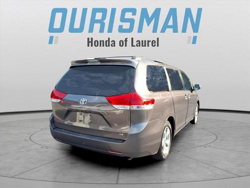 2014 Toyota Sienna LE