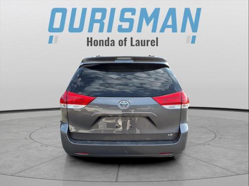 2014 Toyota Sienna LE