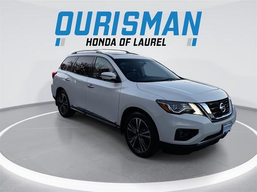 2017 Nissan Pathfinder Platinum