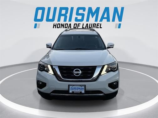 2017 Nissan Pathfinder Platinum