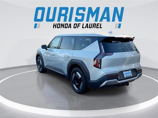 2024 Kia EV9 Light Long Range