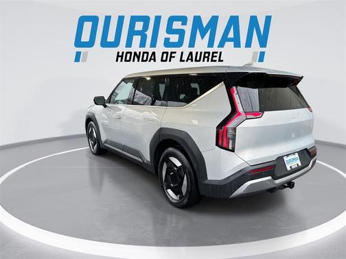 2024 Kia EV9 Light Long Range