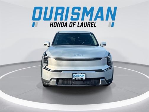 2024 Kia EV9 Light Long Range