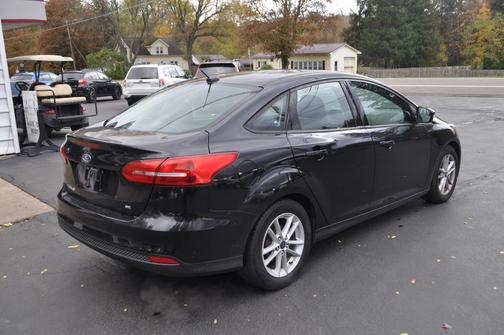 2017 Ford Focus SE