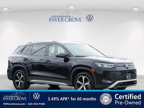 Deep Black Pearl Effect 2025 Volkswagen Tiguan 2.0T SE