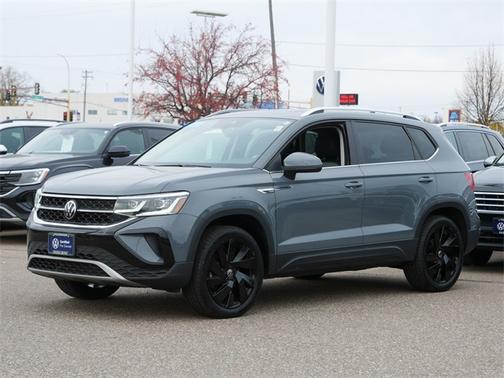 2024 Volkswagen Taos 1.5T SEL