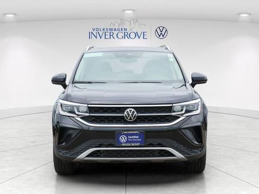 Deep Black Pearl Effect 2023 Volkswagen Taos 1.5T SEL