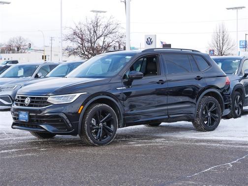 2024 Volkswagen Tiguan 2.0T SE R-Line Black