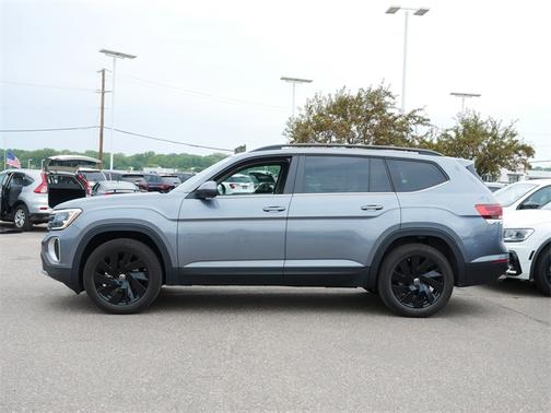 2025 Volkswagen Atlas 2.0T SE