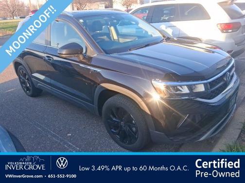 Deep Black Pearl Effect 2023 Volkswagen Taos 1.5T SE