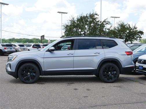 2025 Volkswagen Atlas 2.0T SE