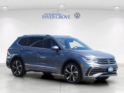 Platinum Gray Metallic 2023 Volkswagen Tiguan 2.0T SEL R-Line