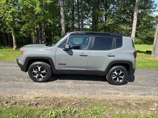 2021 Jeep Renegade Trailhawk