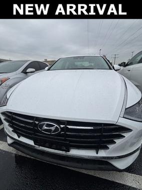 2023 Hyundai SONATA SE
