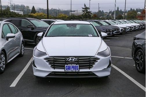2023 Hyundai SONATA SE