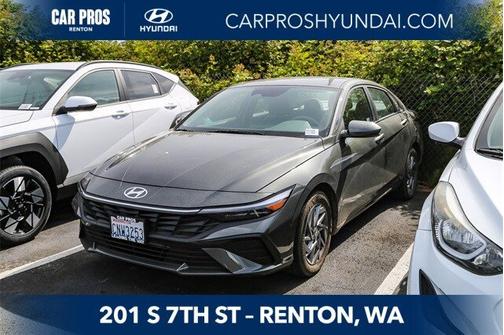2024 Hyundai ELANTRA SEL