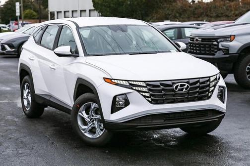 2024 Hyundai TUCSON SE