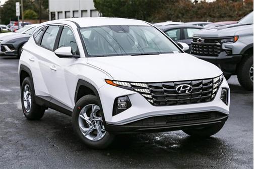 2024 Hyundai TUCSON SE