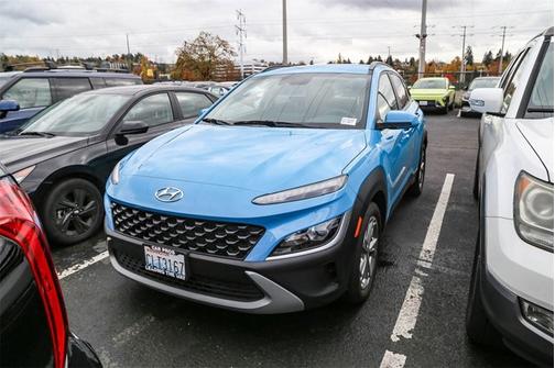 2023 Hyundai KONA SEL