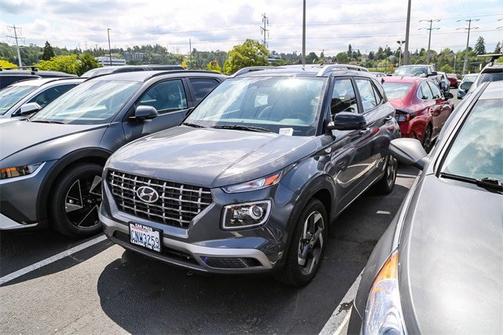 2024 Hyundai VENUE Limited