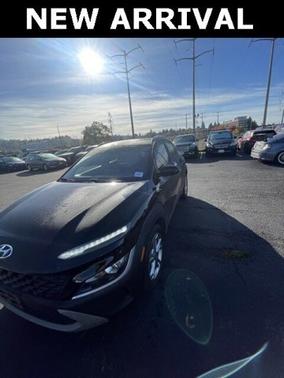 2022 Hyundai KONA SEL