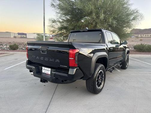2025 Toyota Tacoma Hybrid TRD Off Road