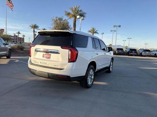 White Frost Tricoat 2023 GMC Yukon SLT