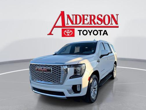 White Frost Tricoat 2023 GMC Yukon SLT