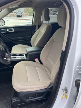 2021 Ford Explorer Base