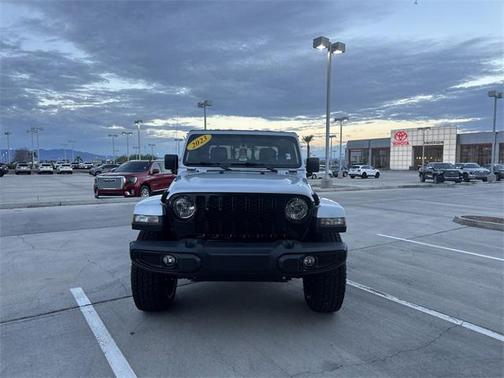 2023 Jeep Gladiator Willys 4x4