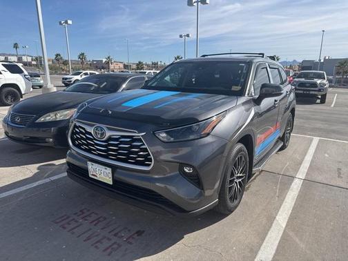 2023 Toyota Highlander Hybrid LE