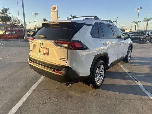 2019 Toyota RAV4 Hybrid XLE