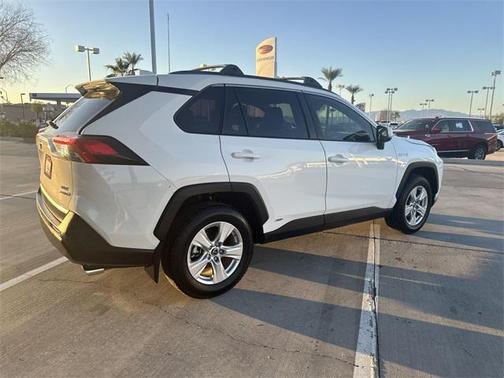 2019 Toyota RAV4 Hybrid XLE