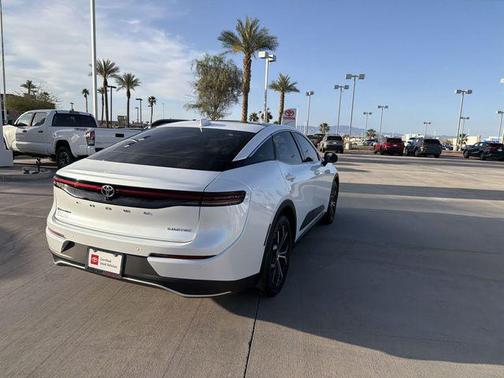 Oxygen White 2024 Toyota Crown Limited