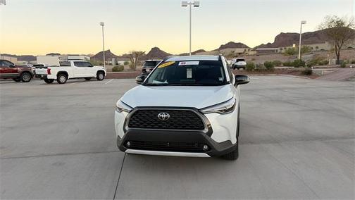 2025 Toyota Corolla Cross XLE