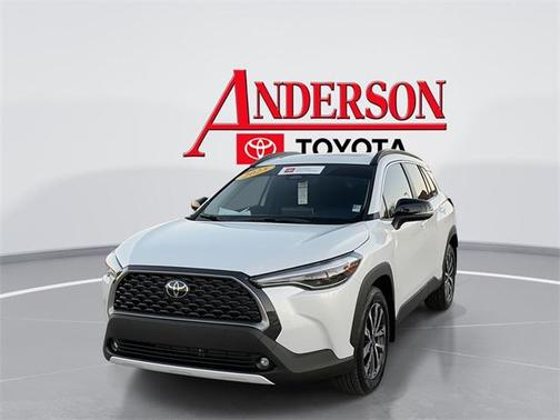 2025 Toyota Corolla Cross XLE