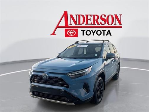 2022 Toyota RAV4 Hybrid SE