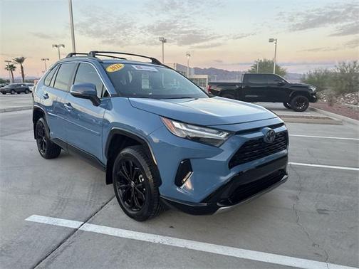 2022 Toyota RAV4 Hybrid SE