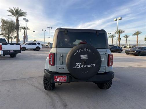 2023 Ford Bronco Outer Banks