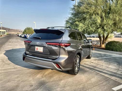 2021 Toyota Highlander Platinum
