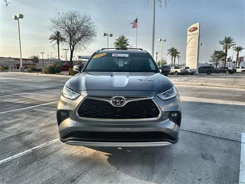 2021 Toyota Highlander Platinum