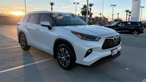 2023 Toyota Highlander XLE